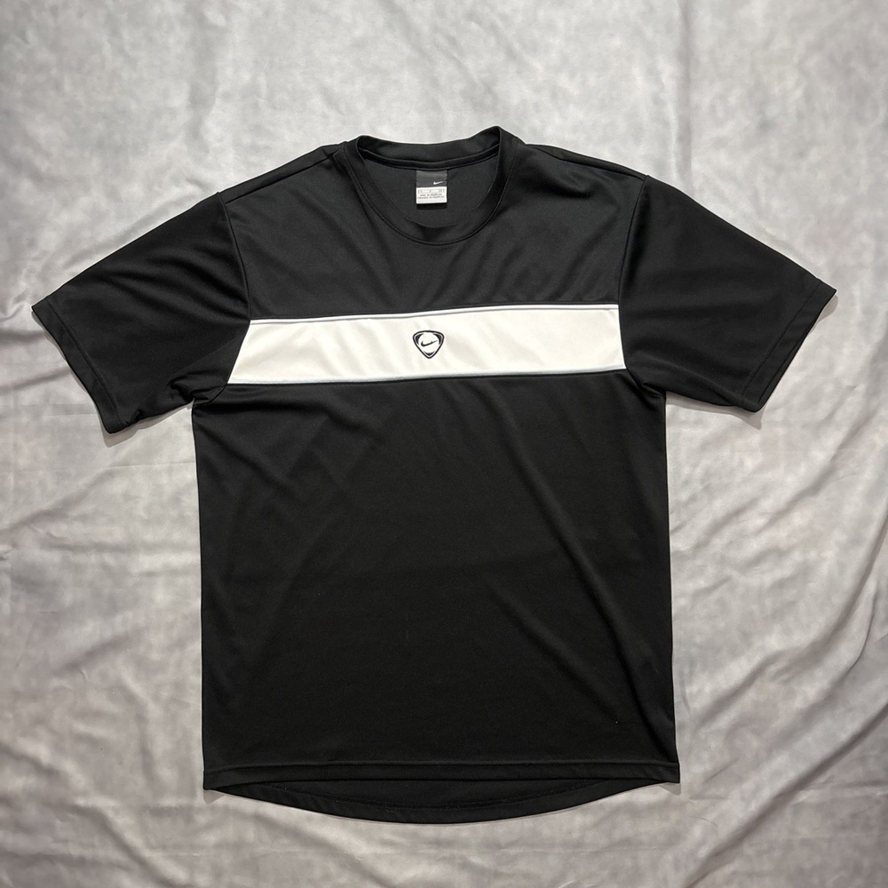 VTG Nike T-Shirt Mens Small White Black Stripe Swoosh Shield Relaxed Soccer Y2K